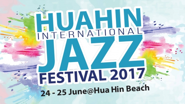 นั่งชิลริมทะเลในงาน Hua Hin International Jazz Festival 2017