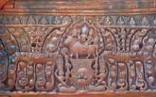 ทับหลังภาพพระอุมามเหศวร ปราสาทเมืองต่ำ