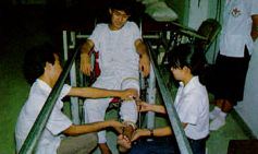 นักเรียนผู้ช่วยกายภาพบำบัด