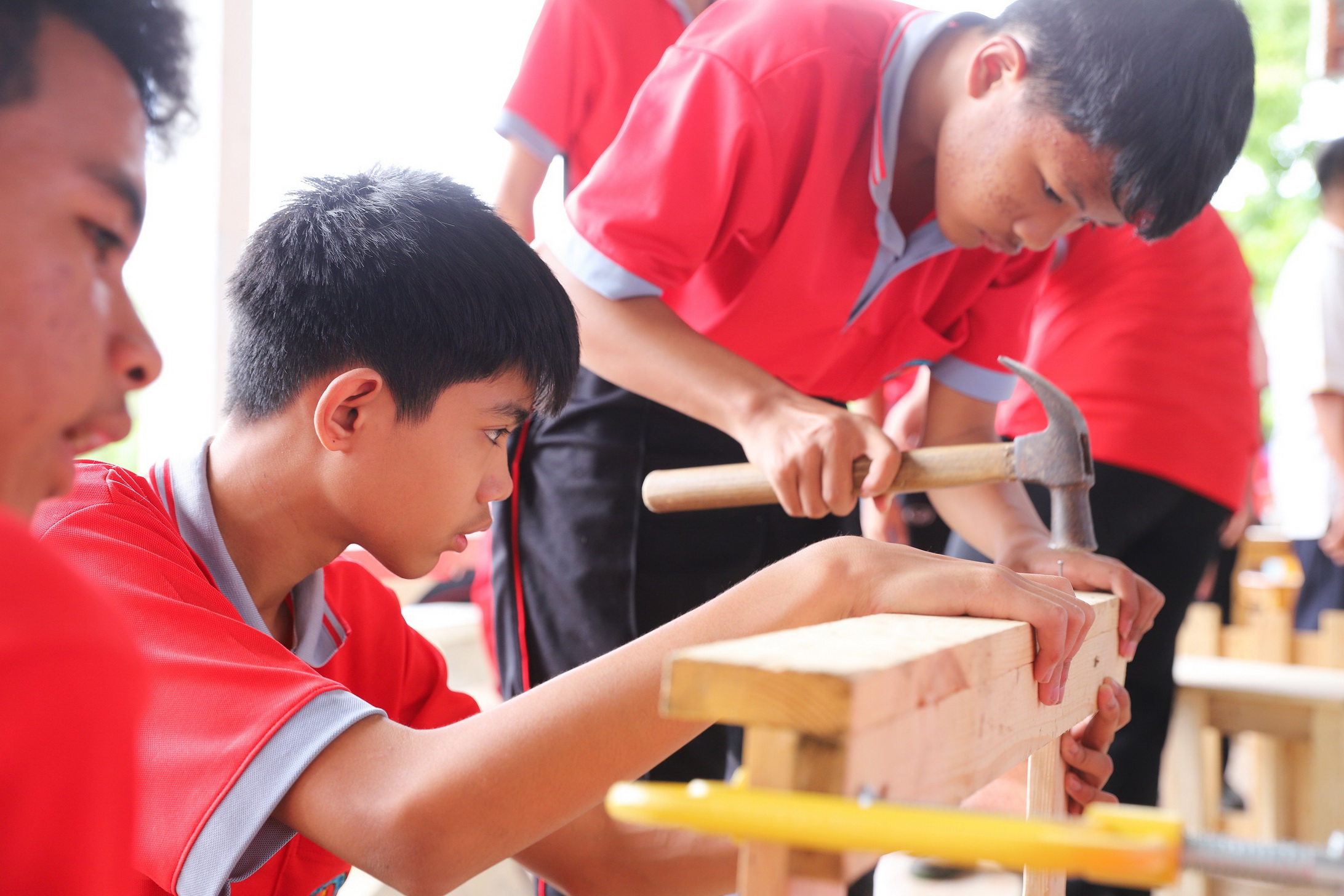 ศูนย์ฝึกอบรมและพัฒนาผลิตภัณฑ์เฟอร์นิเจอร์ไม้ภายใต้แบรนด์ Sambaisit by Dondang